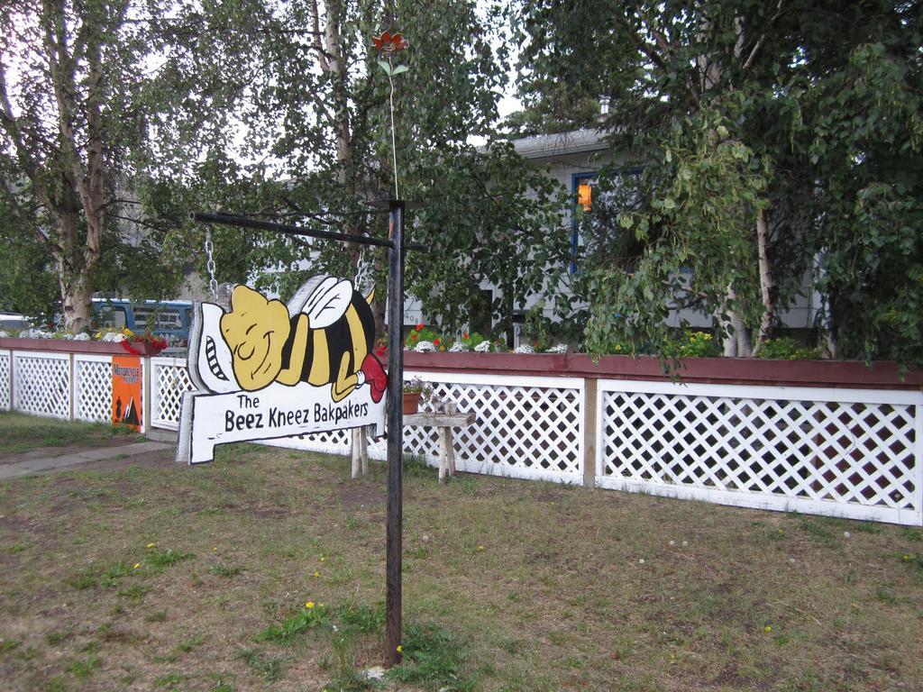 Beez Kneez Bakpakers Hostel Γουάιτχορς Εξωτερικό φωτογραφία